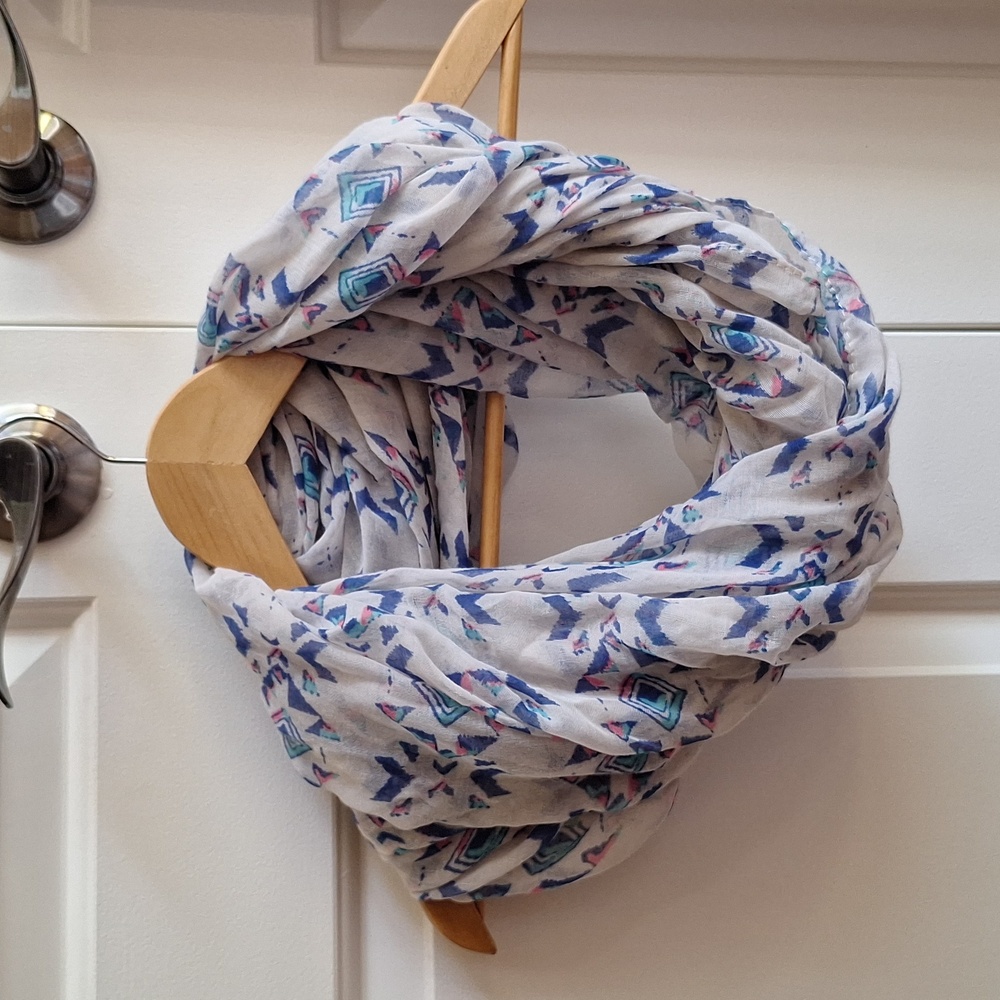 Aztec Pattern Infinity Scarf
